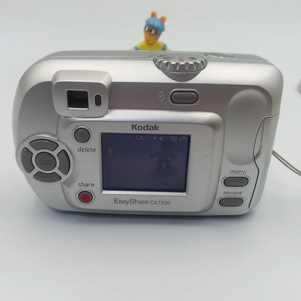 Kodak EasyShare CX7300 3.2MP Digital Camera &‎ Manual Silver - Tested Working